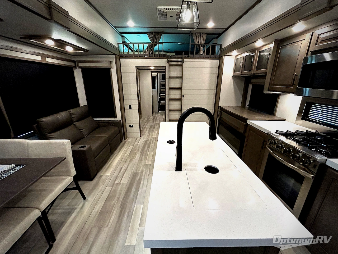2024 Grand Design Solitude 391DL Photo 4