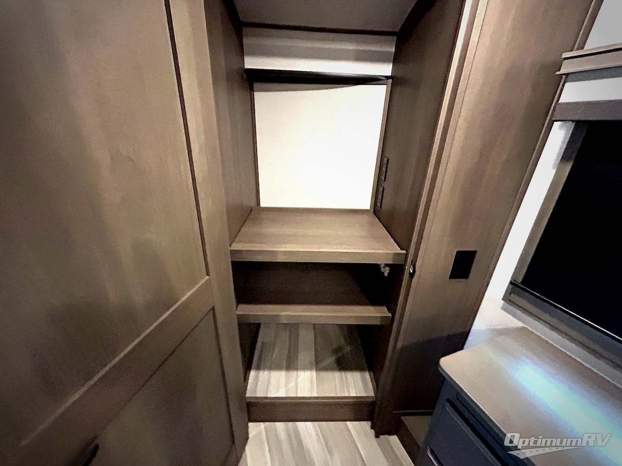 2024 Grand Design Solitude 391DL Photo 12