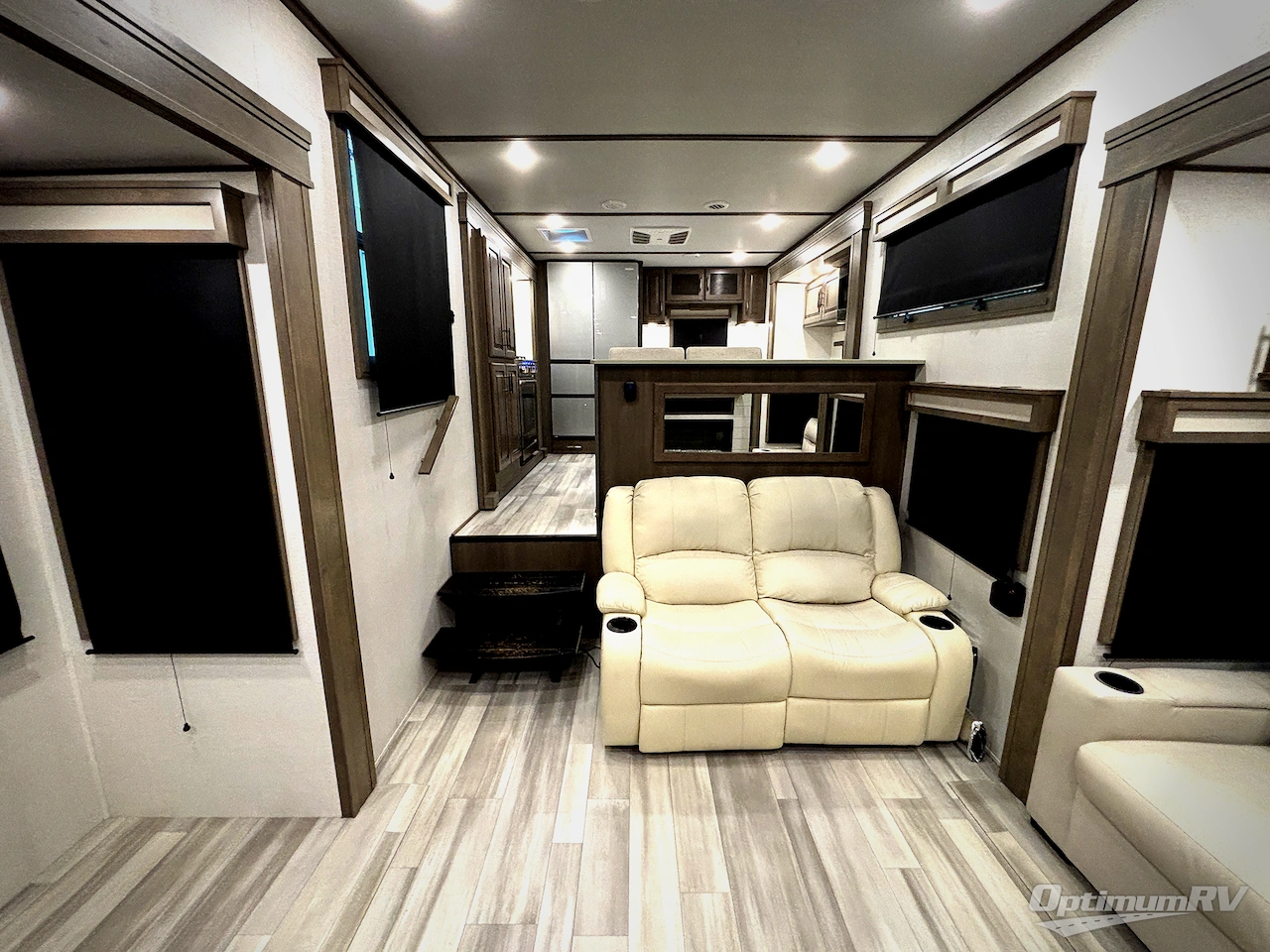 2024 Grand Design Solitude 390RK Photo 4