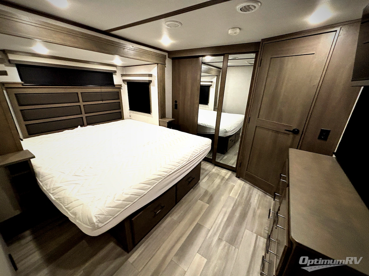 2024 Grand Design Solitude 390RK Photo 8