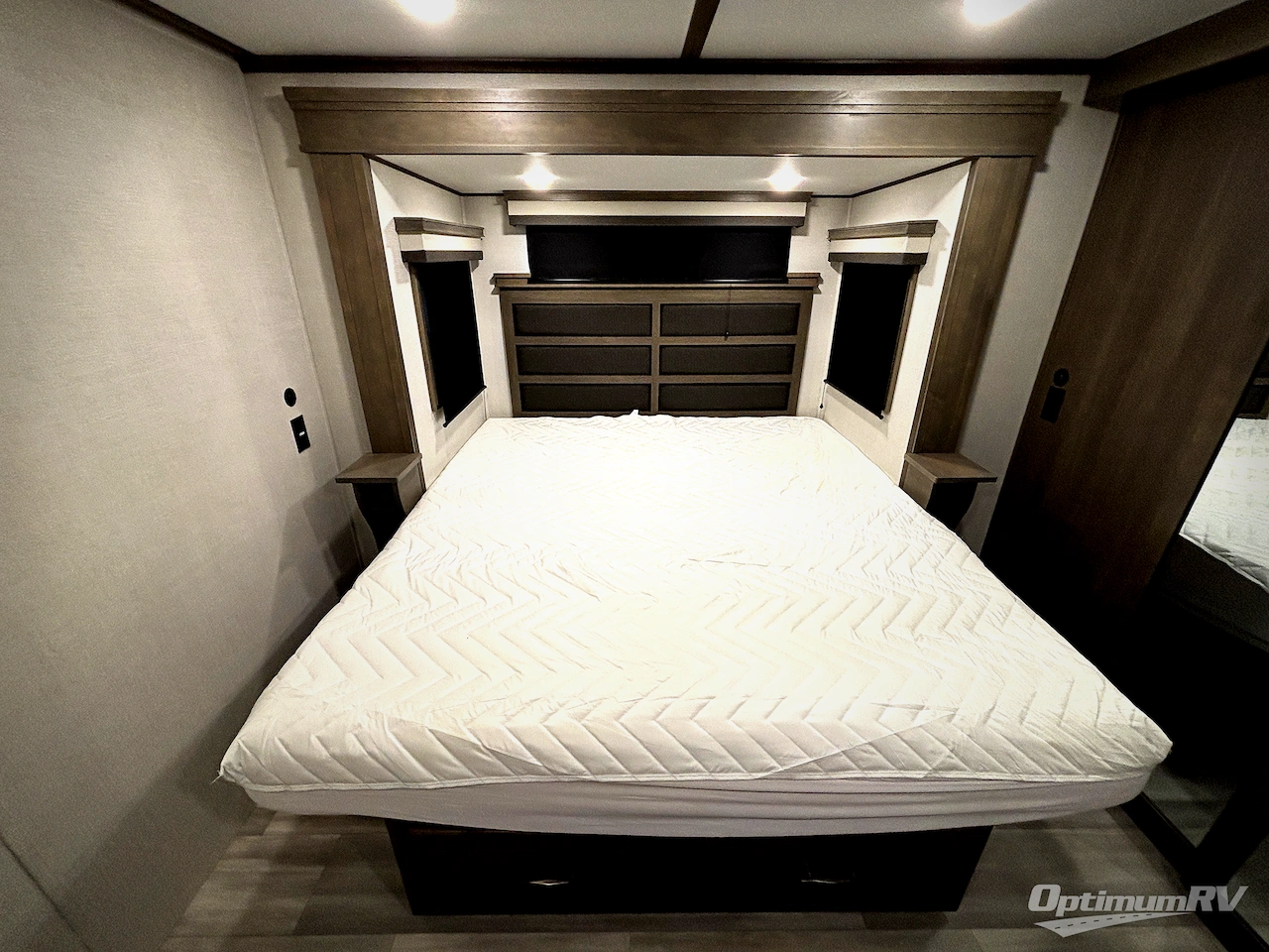 2024 Grand Design Solitude 390RK Photo 9