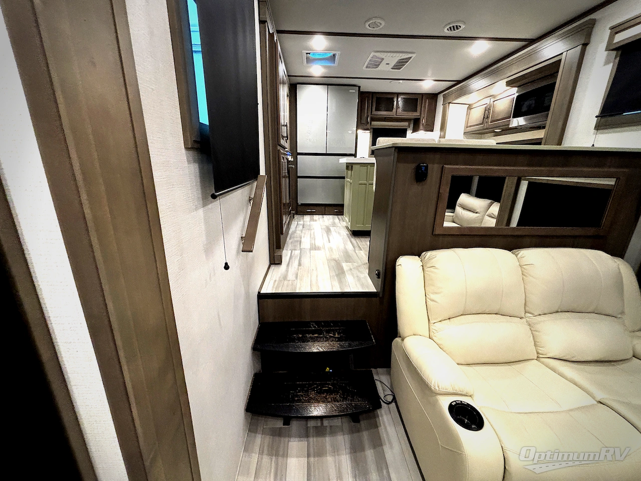 2024 Grand Design Solitude 390RK Photo 21