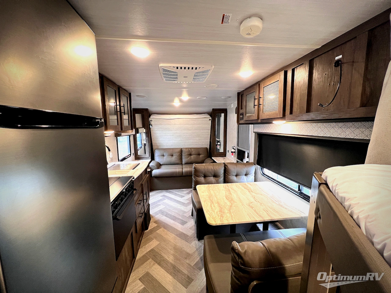 2020 Forest River Wildwood X-Lite 19DBXL Photo 8
