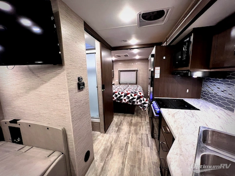 2022 Thor Freedom Traveler 29A RV Photo 4