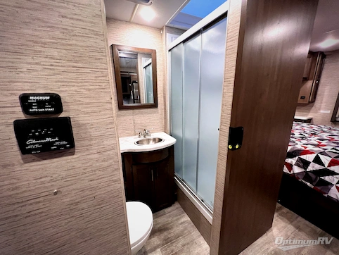 2022 Thor Freedom Traveler 29A RV Photo 4