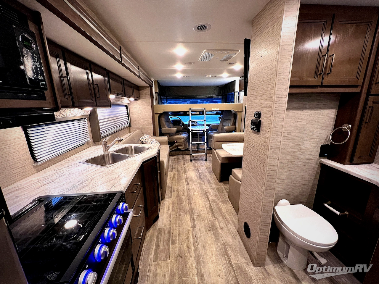 2022 Thor Freedom Traveler 29A Photo 11