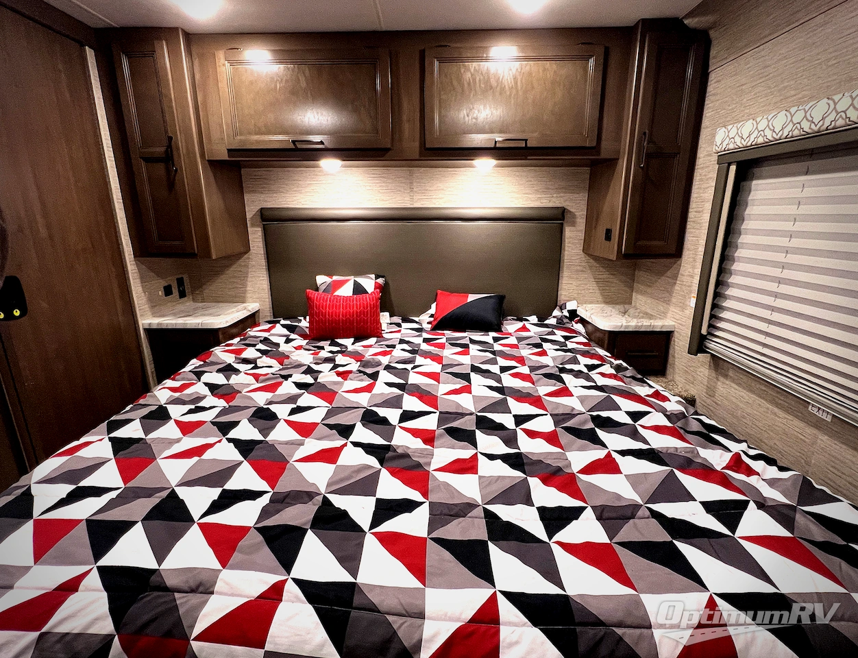 2022 Thor Freedom Traveler 29A Photo 38