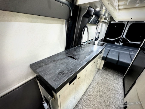 2021 Pleasure-Way Plateau TS RV Photo 3