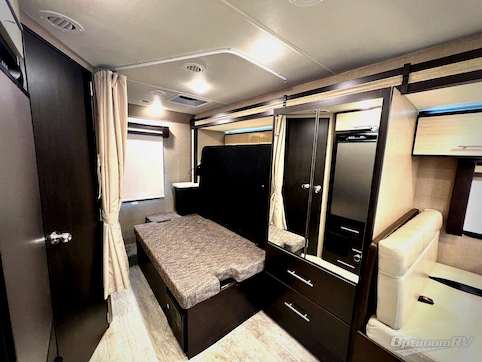 2020 Thor Gemini 24TF RV Photo 3