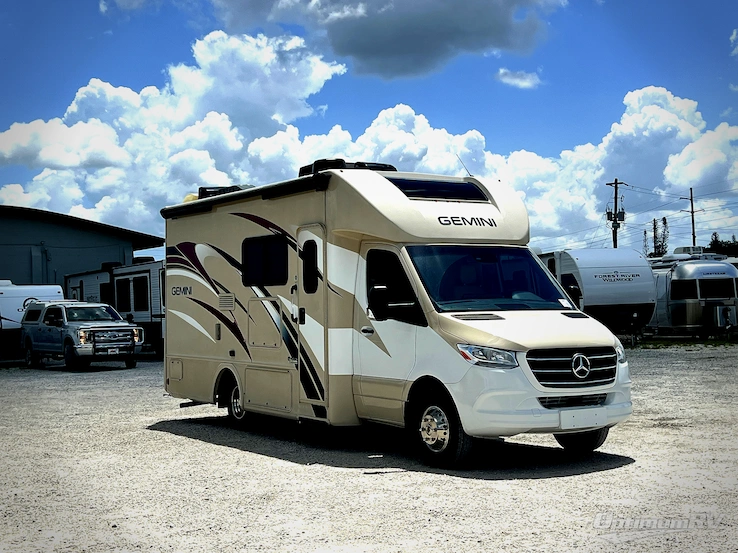 2020 Thor Gemini 24TF RV Photo 1