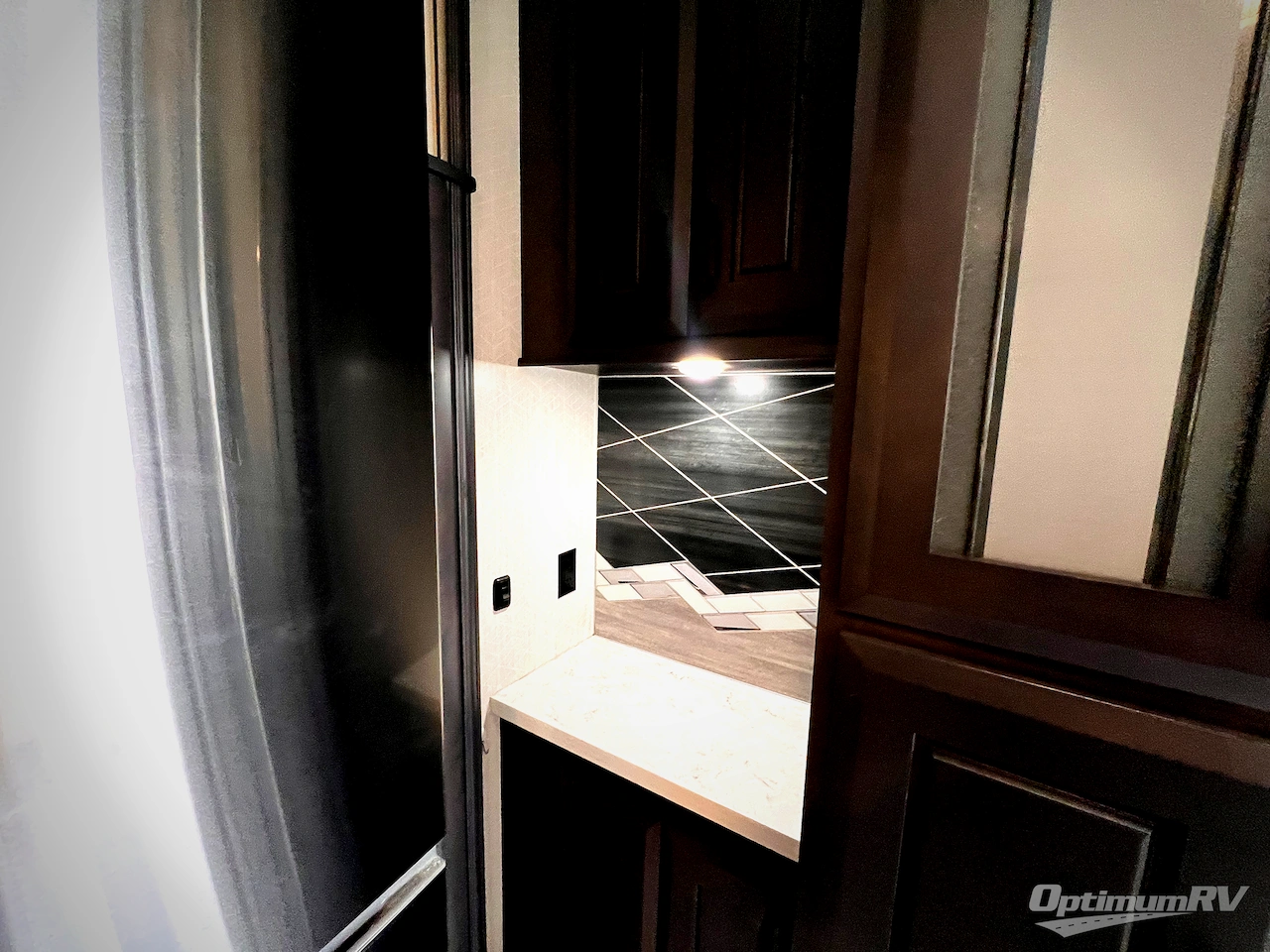 2022 DRV Luxury Suites FullHouse JX450 Photo 7