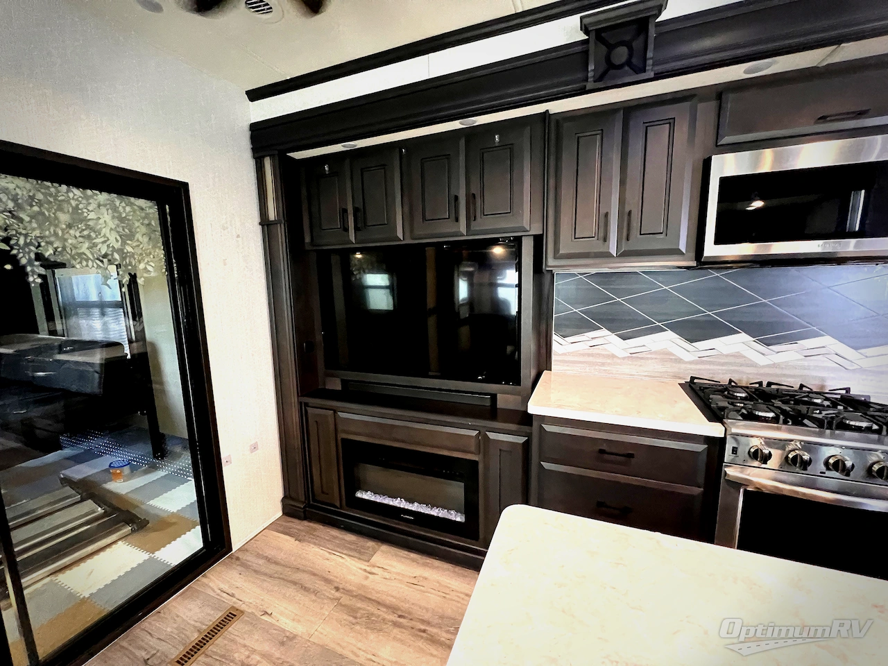 2022 DRV Luxury Suites FullHouse JX450 Photo 13