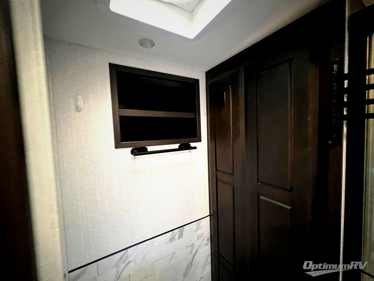 2022 DRV Luxury Suites FullHouse JX450 Photo 19
