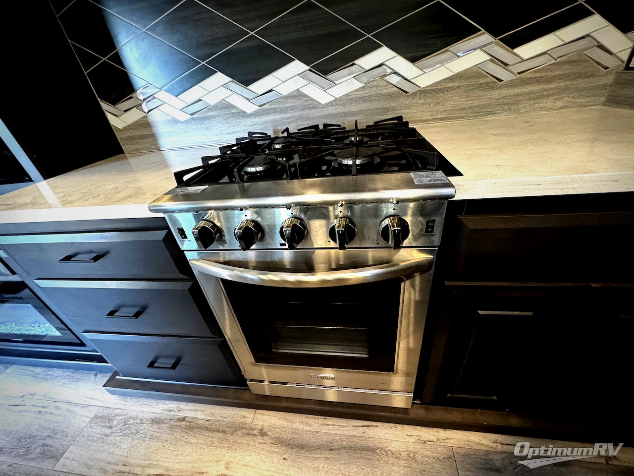 2022 DRV Luxury Suites FullHouse JX450 Photo 6