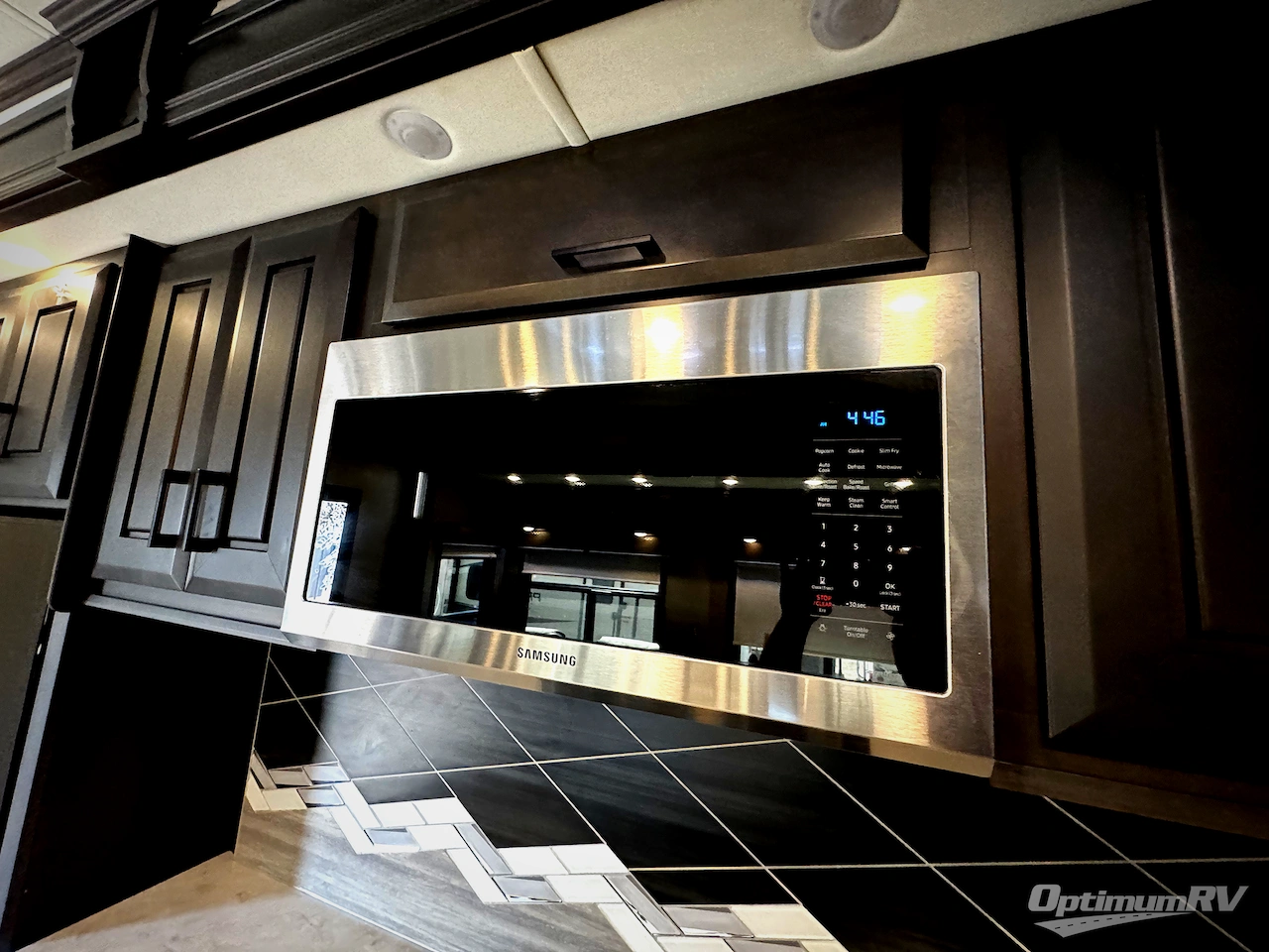 2022 DRV Luxury Suites FullHouse JX450 Photo 7