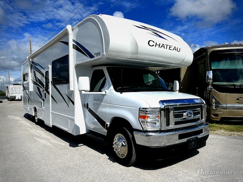 Used 2025 Thor Chateau 31EV Featured Photo