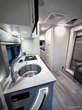 2023 Tiffin Wayfarer 25LW RV Photo 2