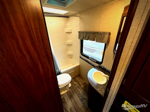 2017 Heartland Mallard 245 RV Photo 4