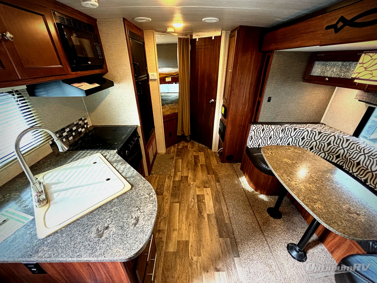2017 Heartland Mallard 245 Photo 5