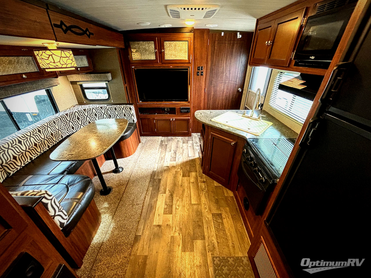 2017 Heartland Mallard 245 Photo 4