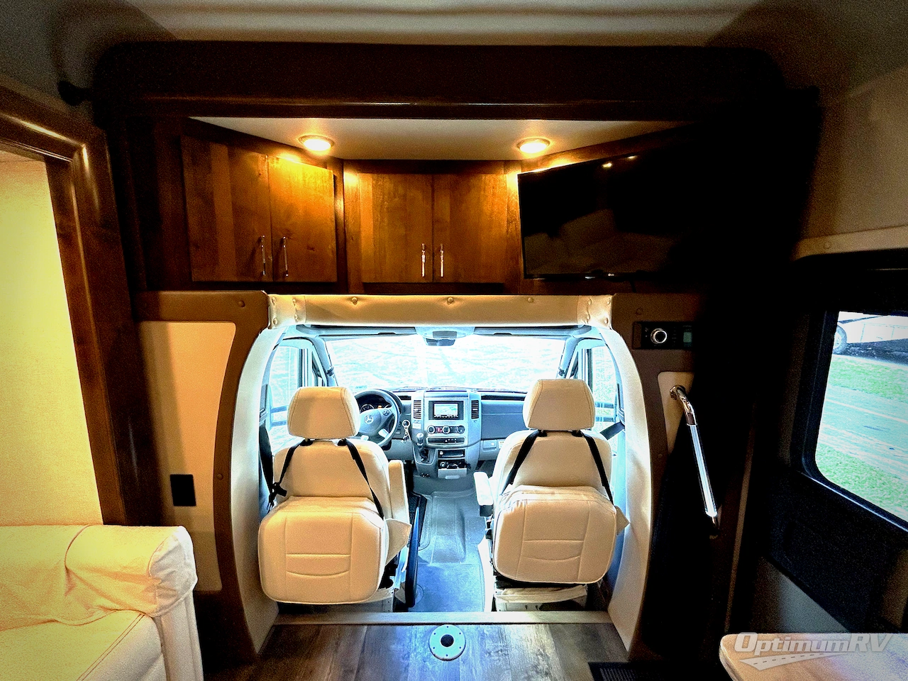 2019 Tiffin Wayfarer 24QW Photo 10