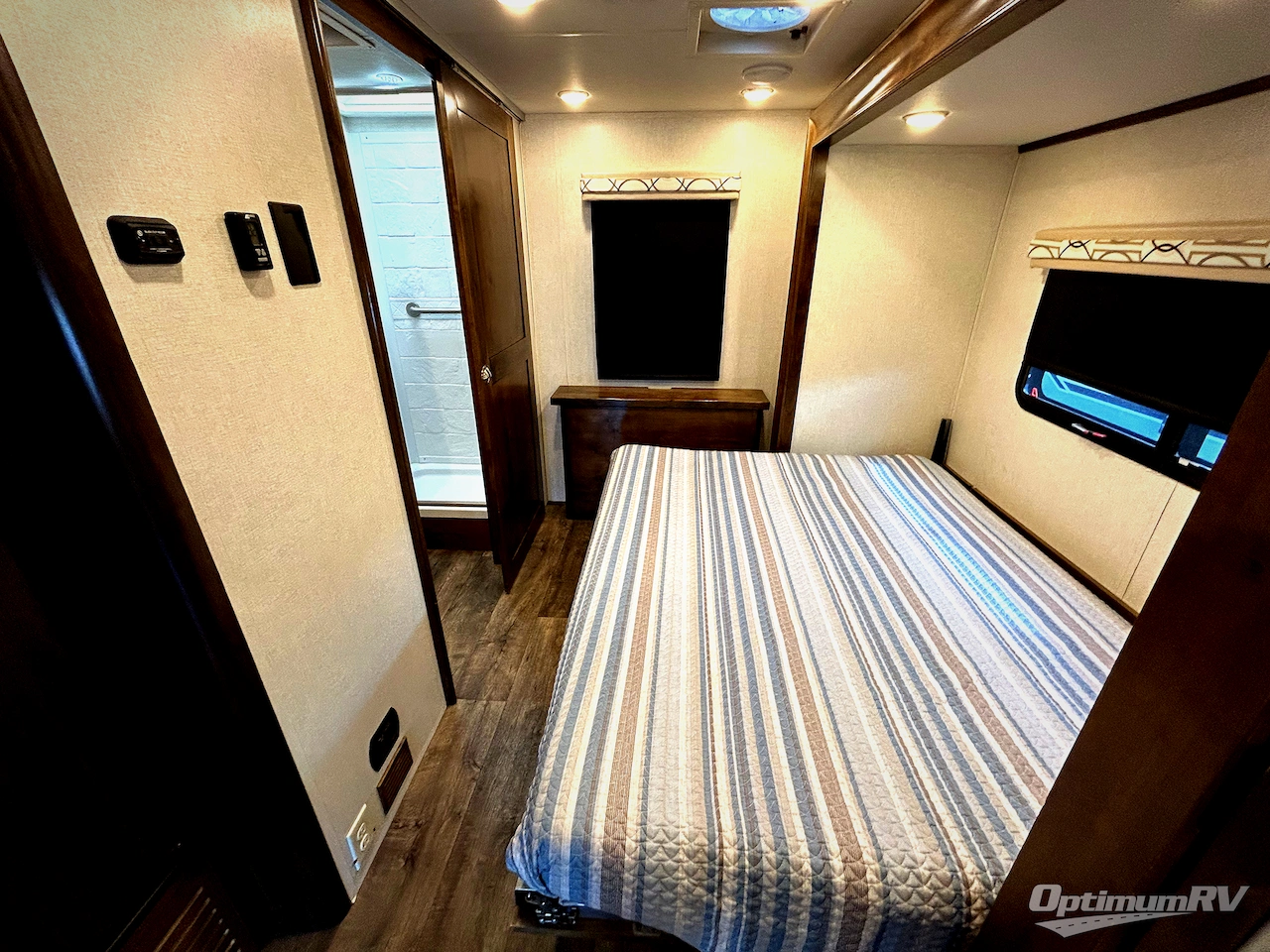 2019 Tiffin Wayfarer 24QW Photo 14