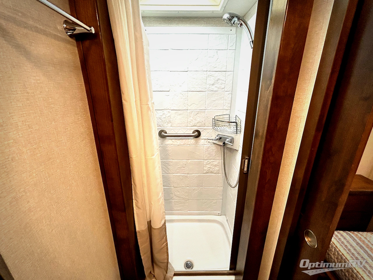 2019 Tiffin Wayfarer 24QW Photo 17