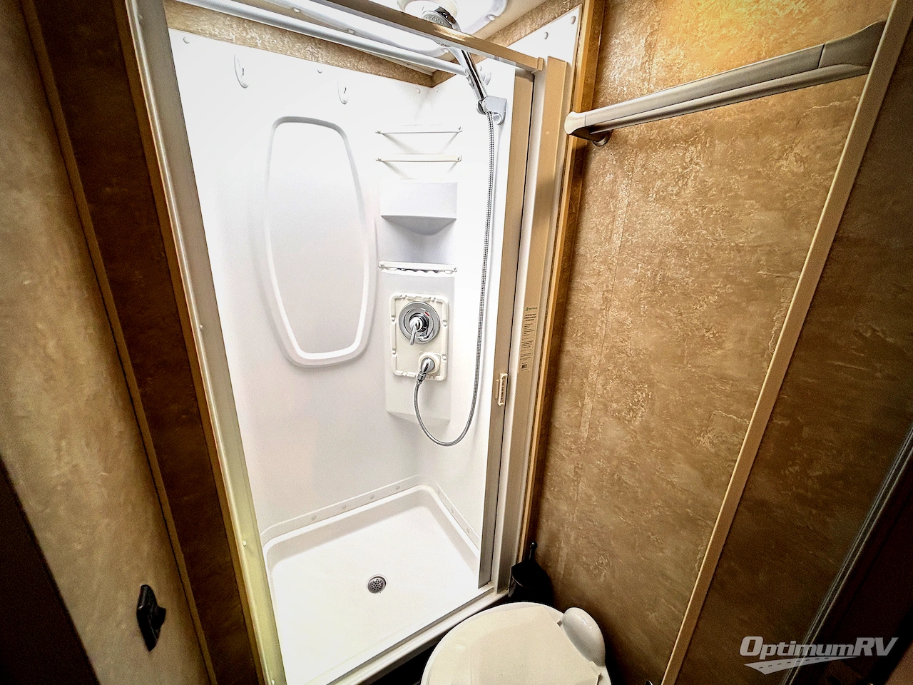 2017 Winnebago View 24J Photo 15