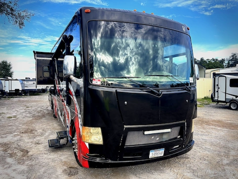 Used 2015 Thor Outlaw 37RB Featured Photo