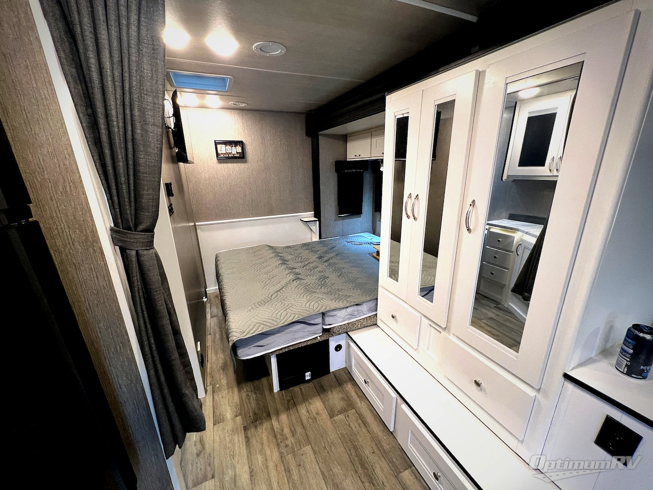 2024 NeXus Viper 25V Photo 19