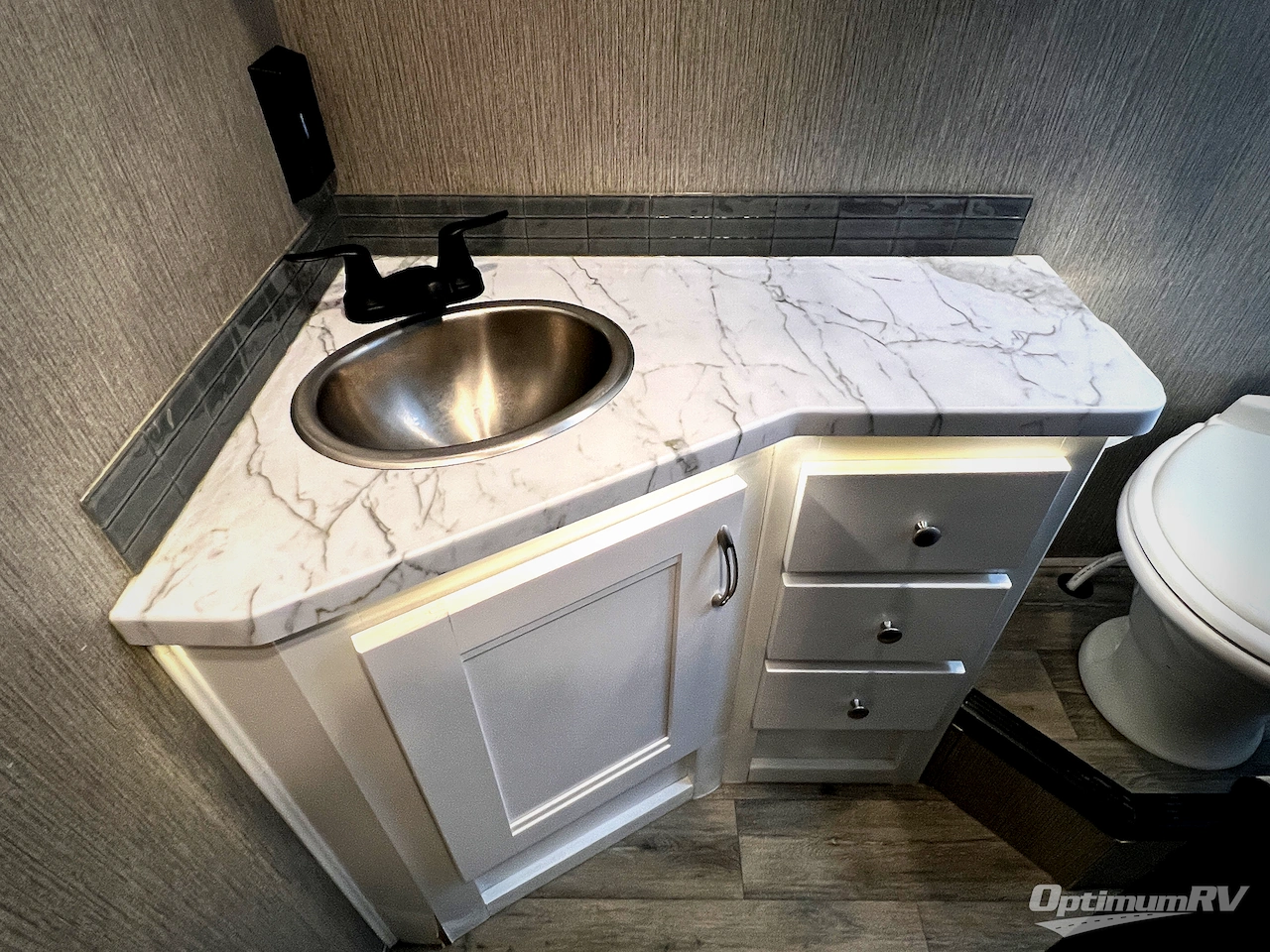 2024 NeXus Viper 25V Photo 26