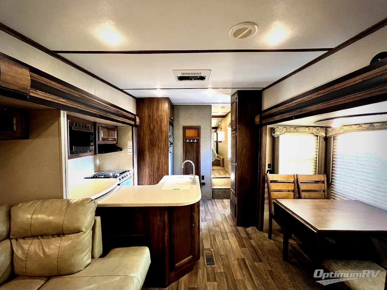 2017 Keystone Cougar X-Lite 29RES Photo 4