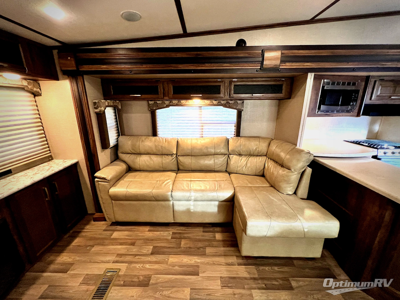 2017 Keystone Cougar X-Lite 29RES Photo 6