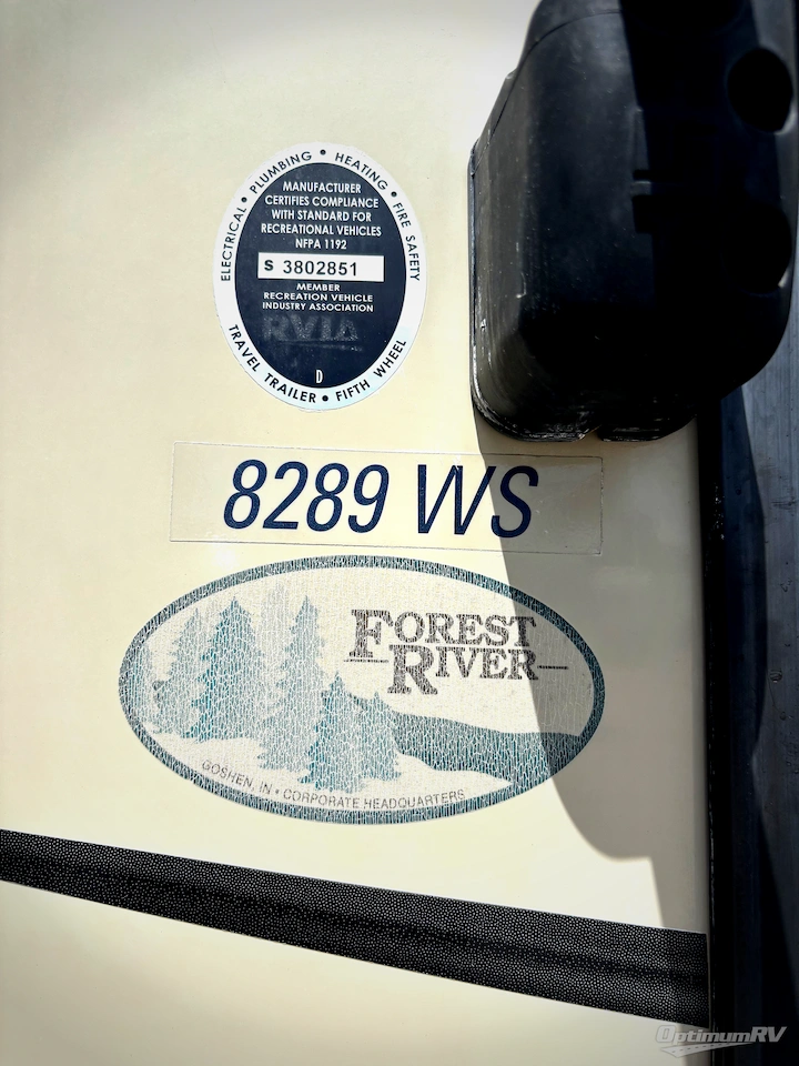 2015 Forest River Rockwood Signature Ultra Lite 8289WS Photo 4