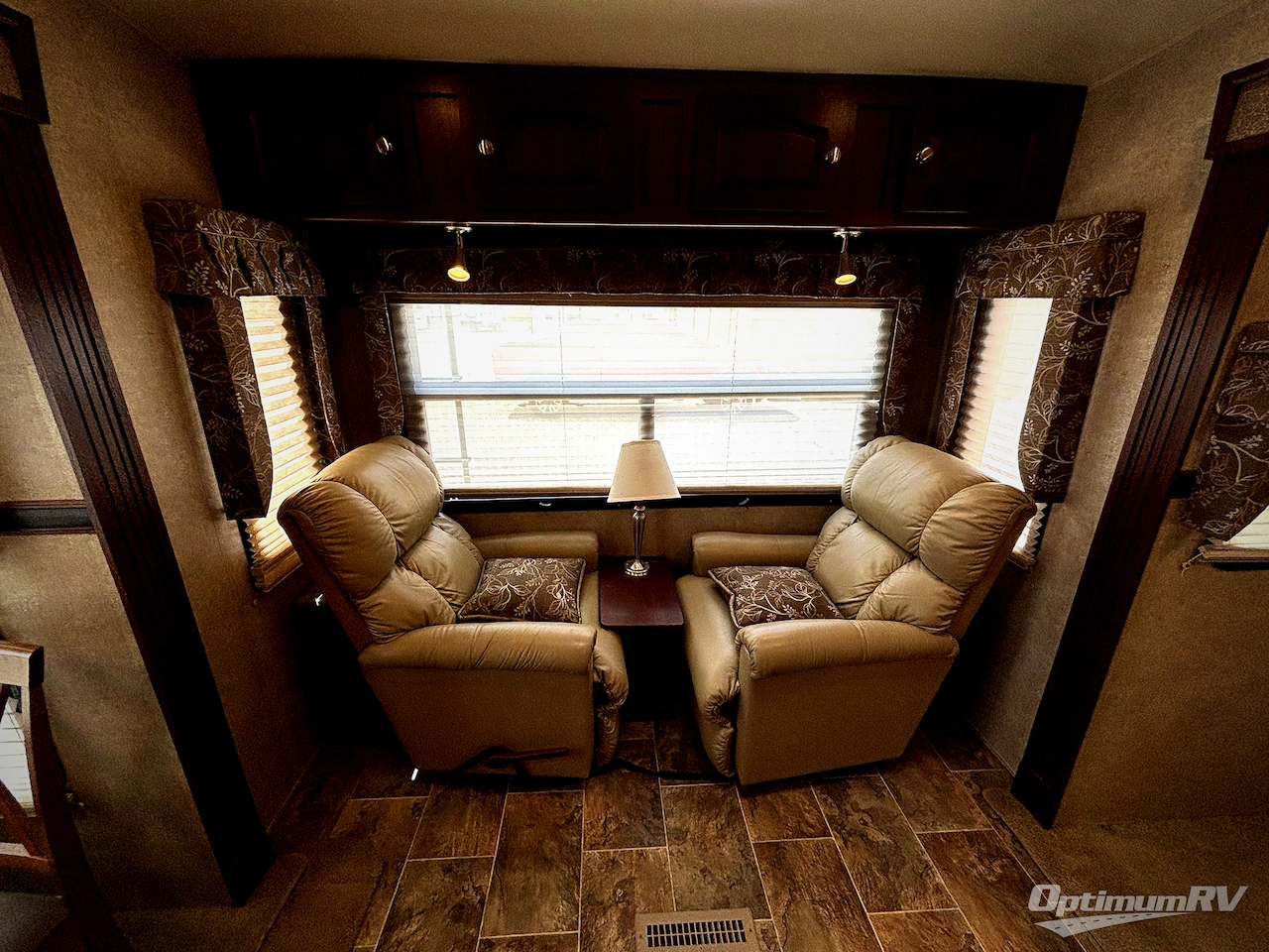 2015 Forest River Rockwood Signature Ultra Lite 8289WS Photo 16