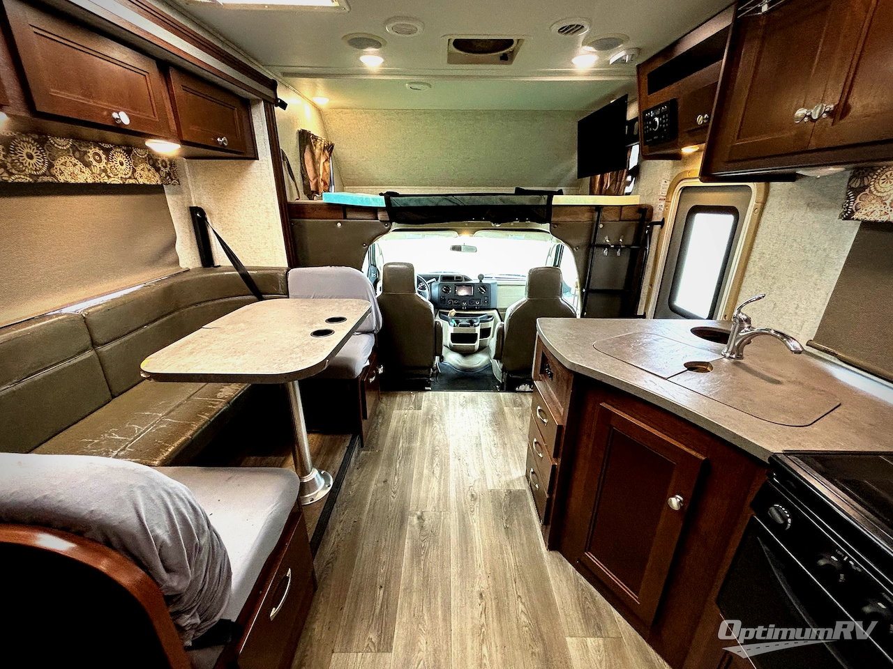 2017 Forest River Sunseeker 2500TS Ford Photo 5