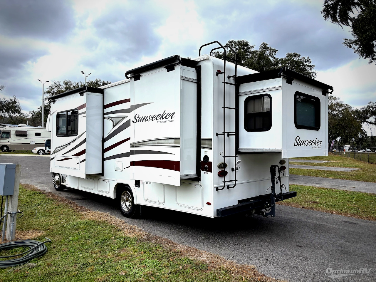 2017 Forest River Sunseeker 2500TS Ford Photo 3