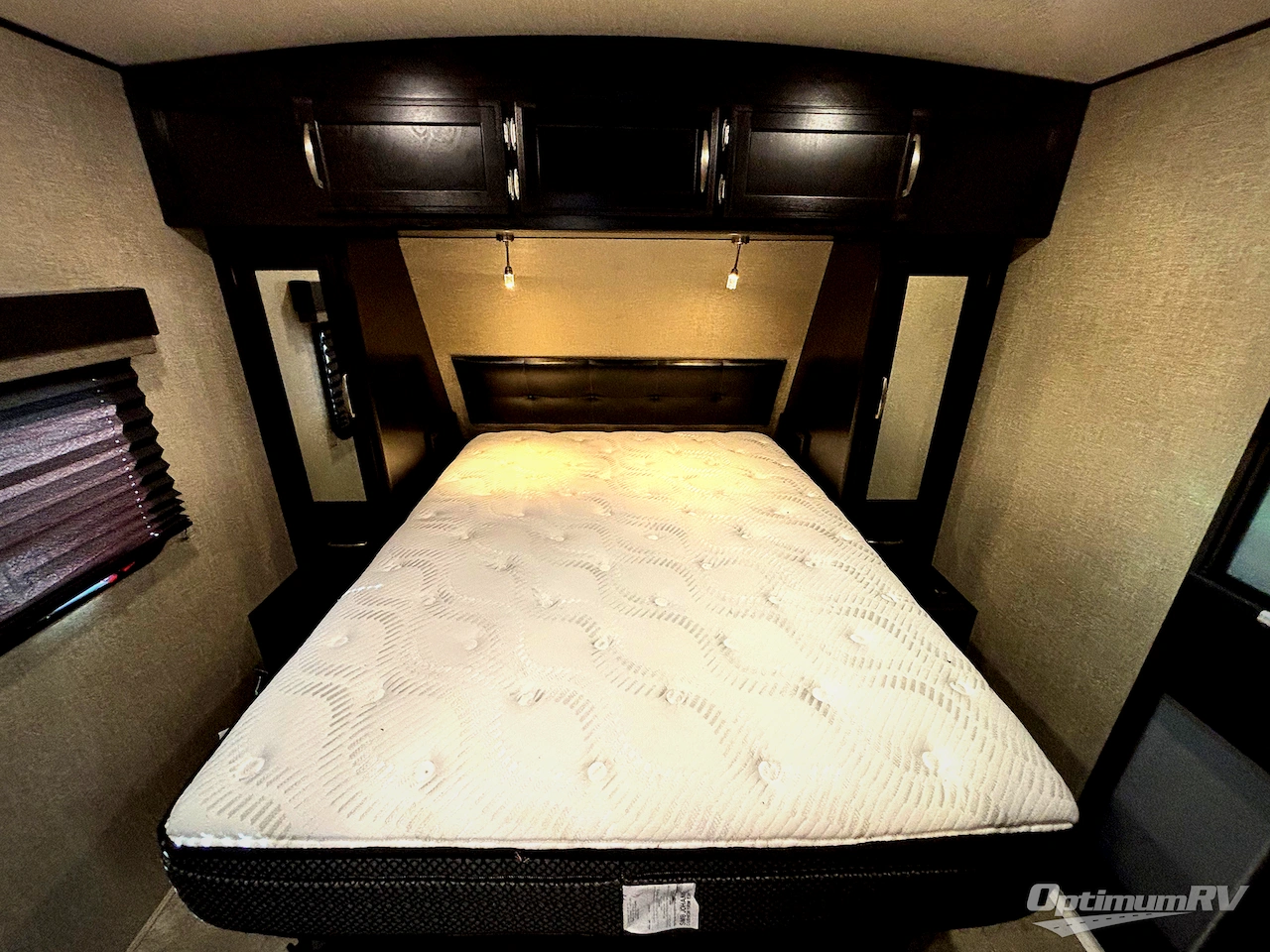 2019 Grand Design Imagine 2500RL Photo 6