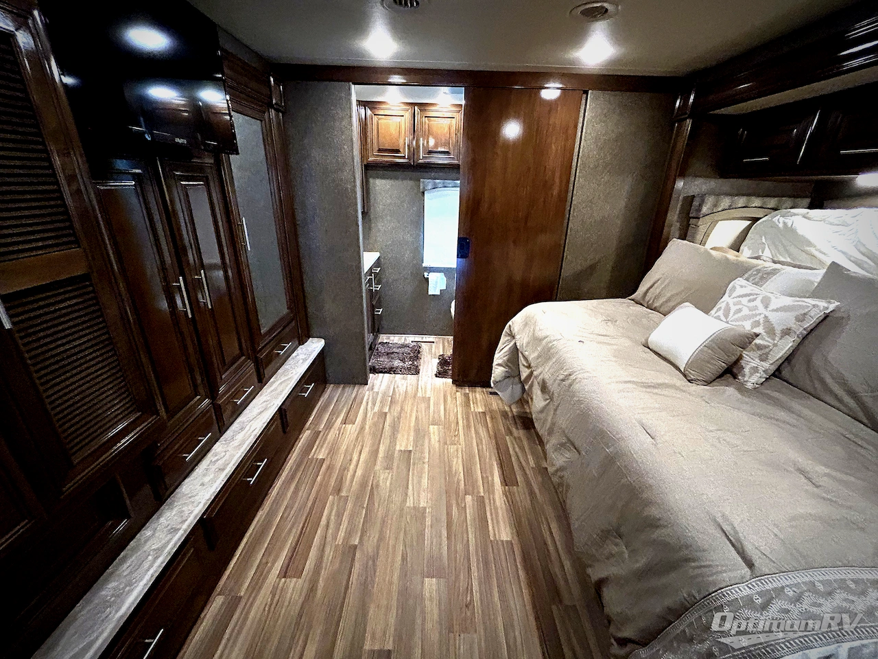 2019 Thor Miramar 37.1 Photo 22