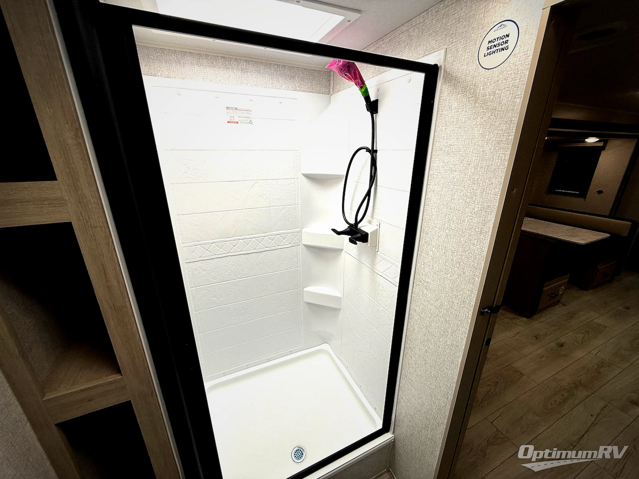 2026 East To West Della Terra 261RB Photo 8