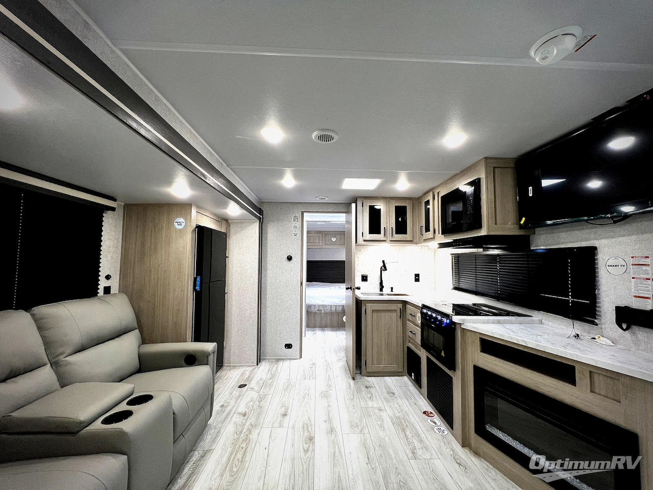 2026 East To West Della Terra 251RD Photo 5