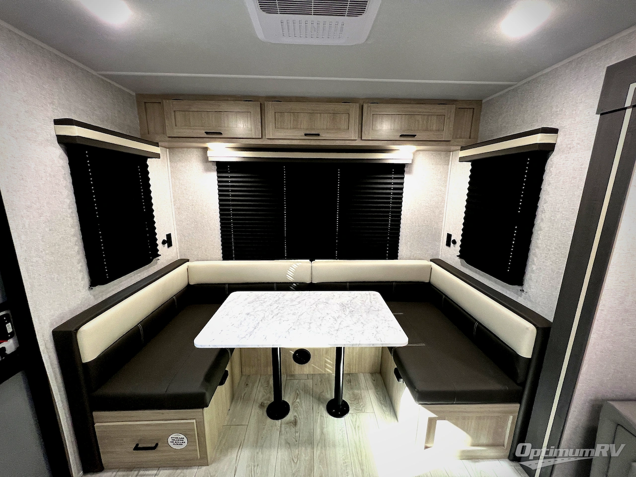 2026 East To West Della Terra 251RD Photo 6