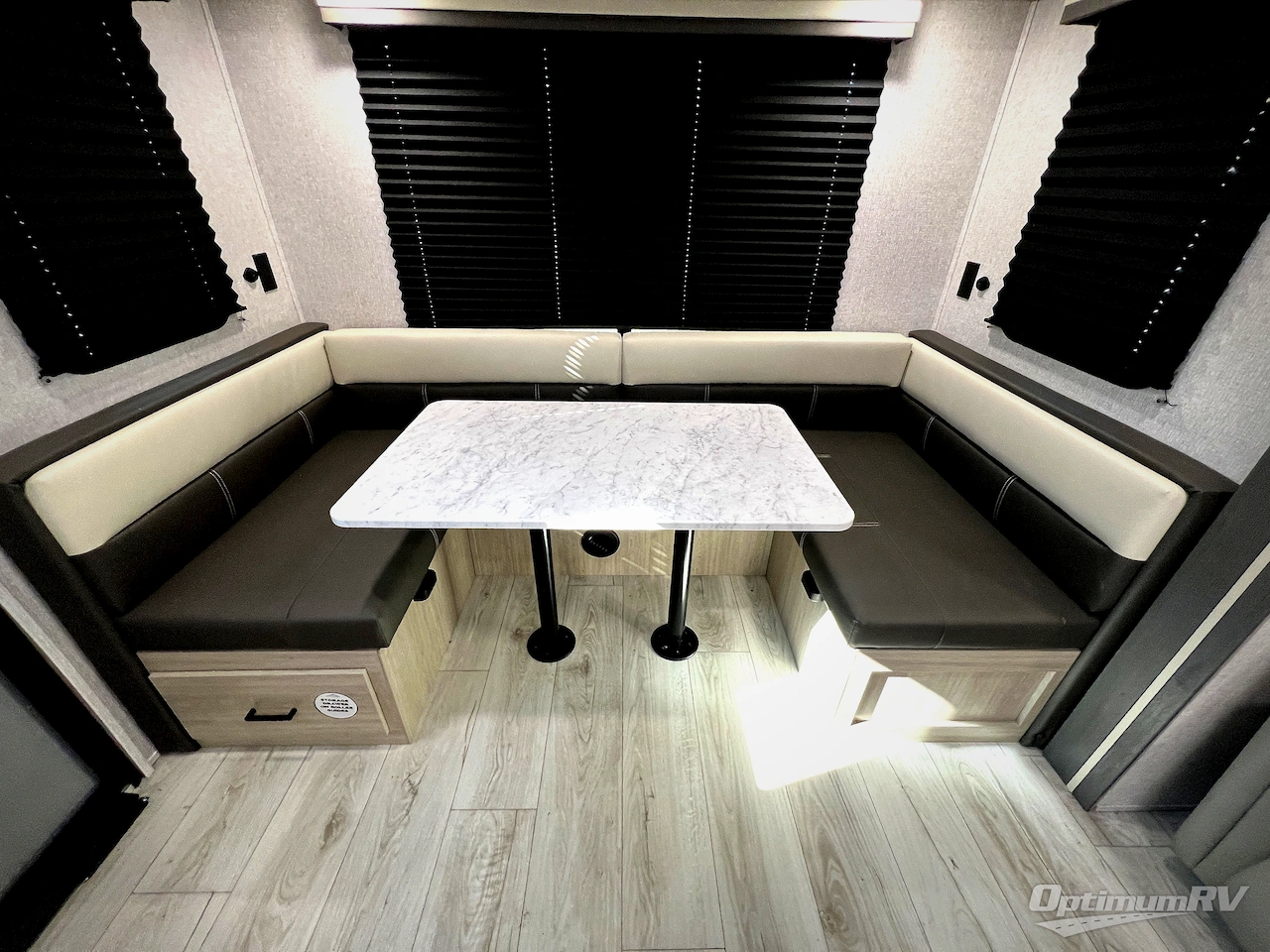 2026 East To West Della Terra 251RD Photo 7