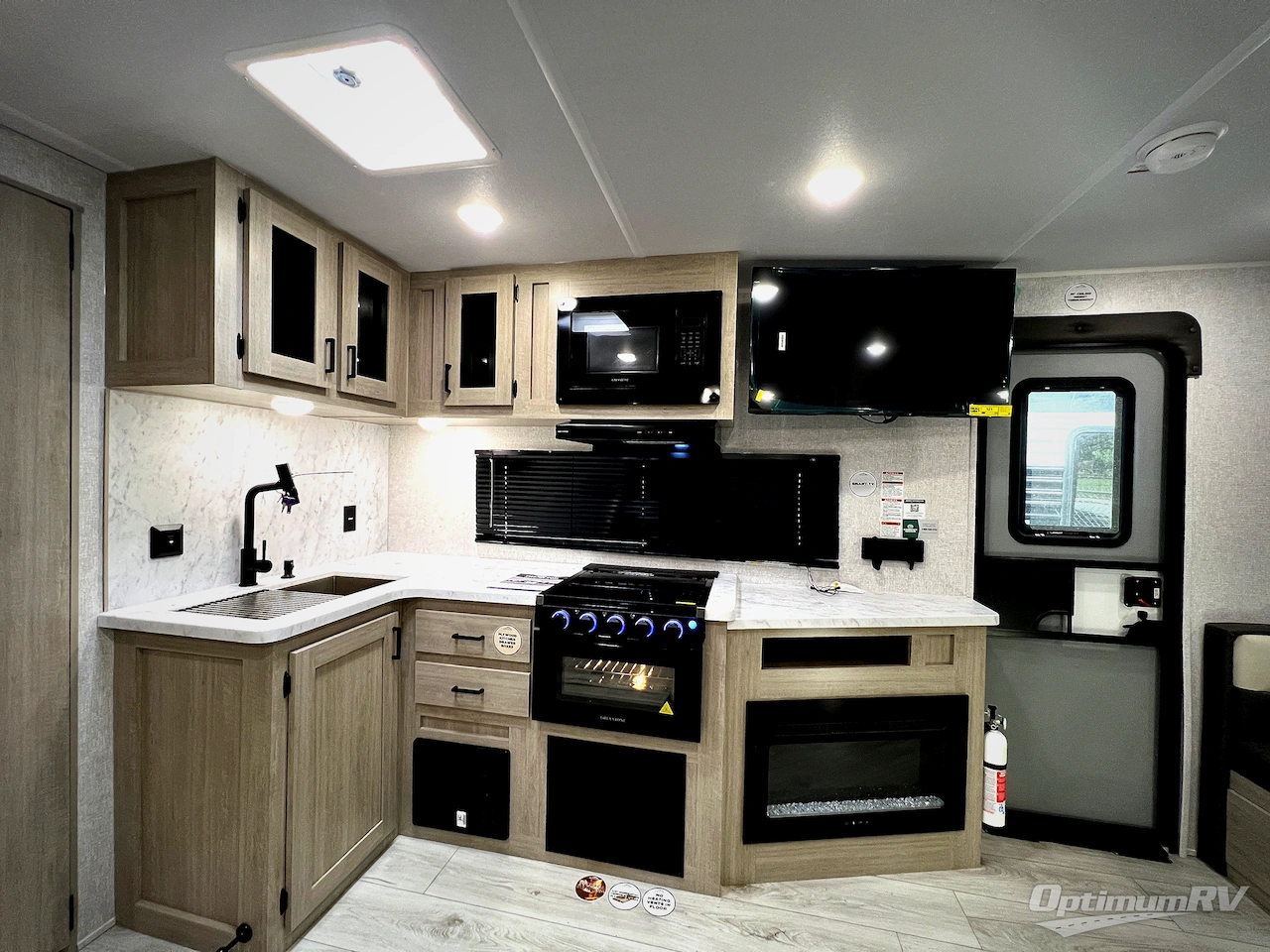 2026 East To West Della Terra 251RD Photo 10