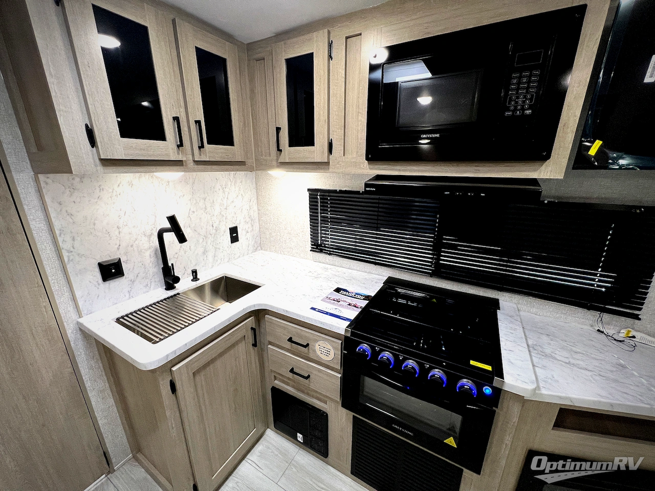 2026 East To West Della Terra 251RD Photo 14