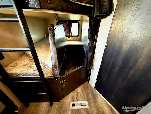 2021 Jayco Jay Flight 28BHS RV Photo 2