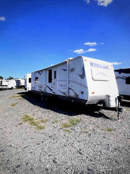 2008 Forest River Wildwood LA 292FKDS RV Photo 1