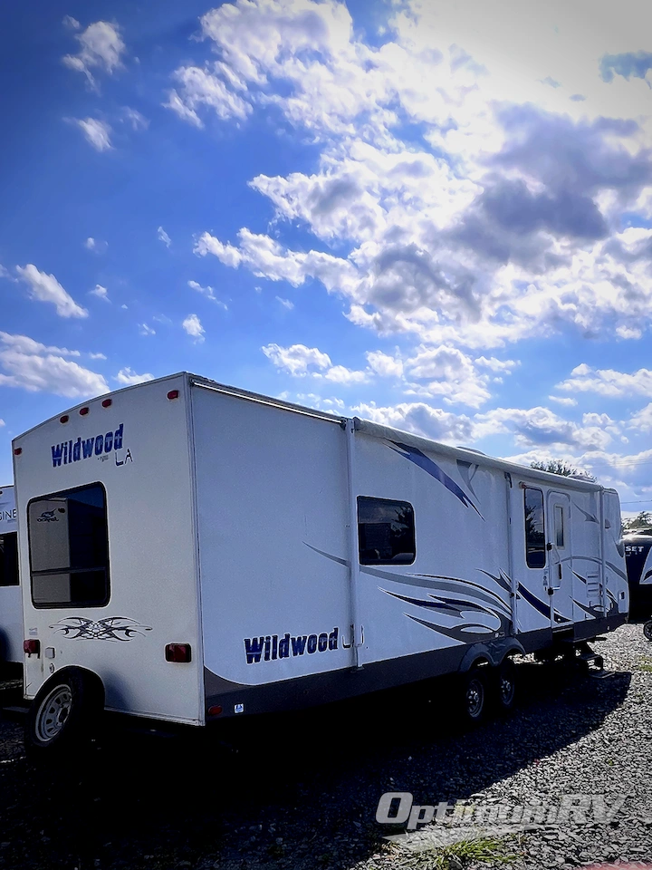2008 Forest River Wildwood LA 292FKDS Photo 2