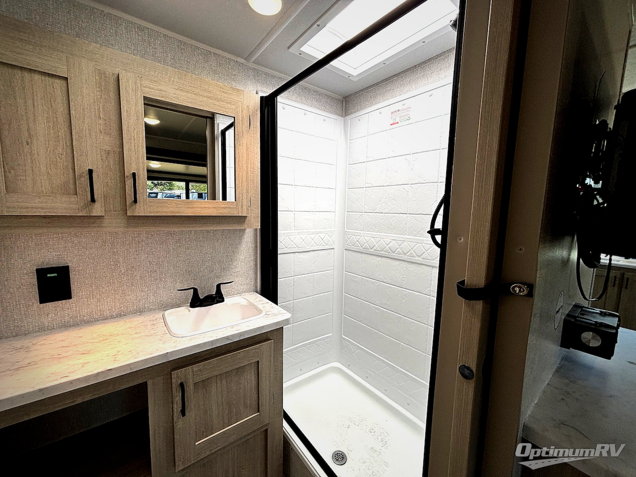 2026 East To West Della Terra 263RK Photo 9