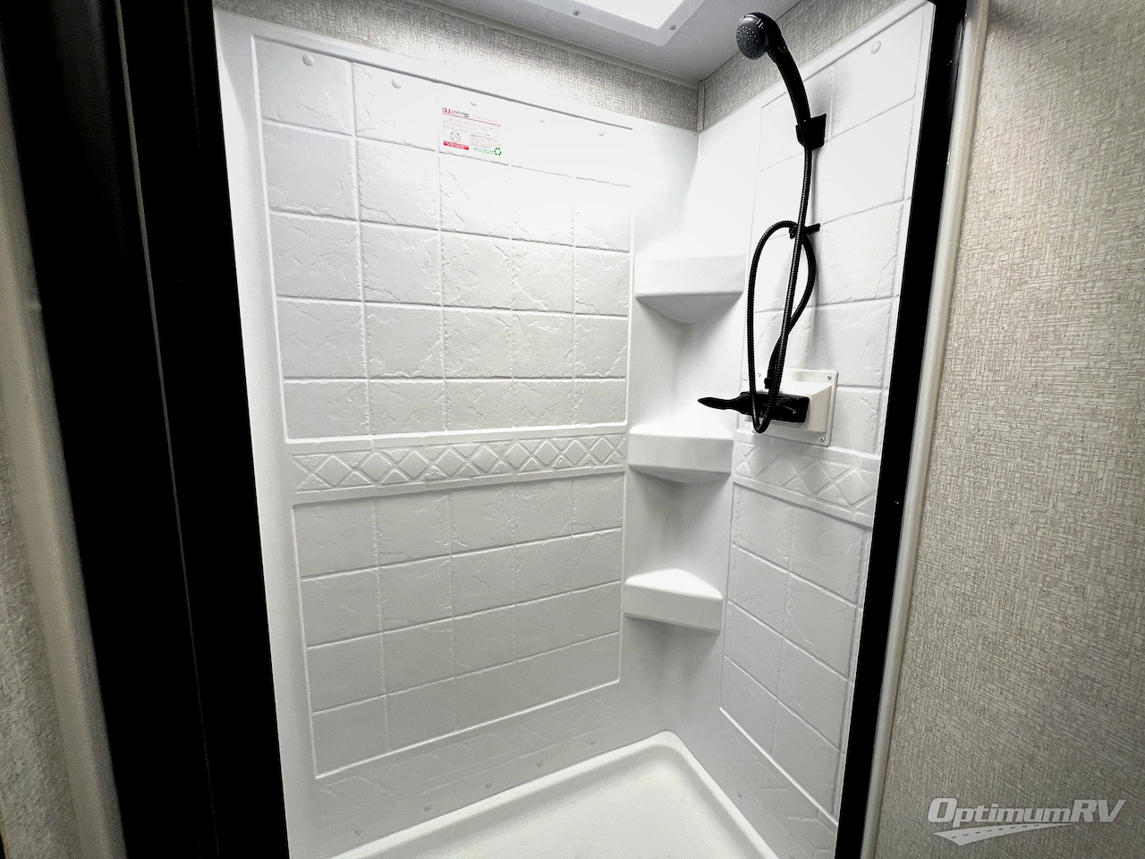 2026 East To West Della Terra 241BH Photo 29